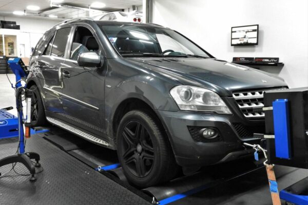 Mercedes Benz ML300 cdi